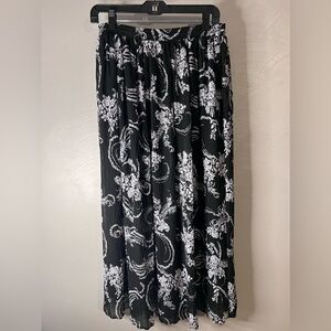 Christopher and Banks Women’s Size M fully lined Maxi Skirt